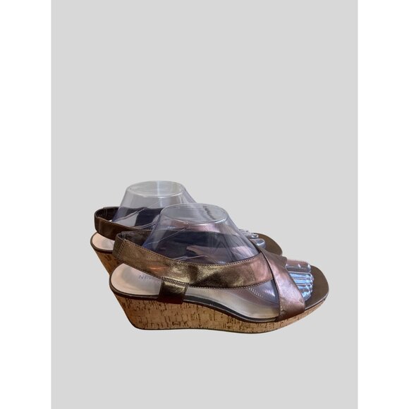Clark's Size 10 Leather  Elegant Stylist Sandal Cork Wedge Platform Gold Tone - Picture 5 of 10